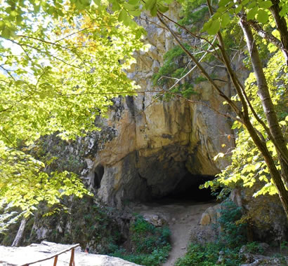 The Merești Cave